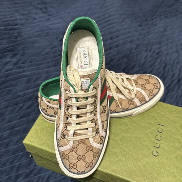 GUCCI - Picture 5 of 9